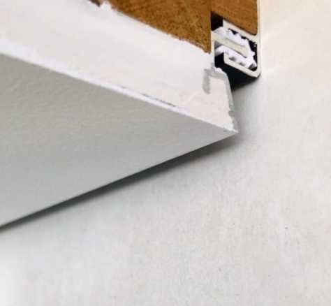 Профиль с демпфером для теневого потолка