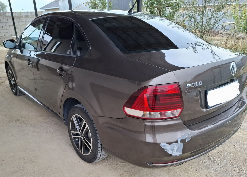 Volkswagen Polo 2015, 1.6