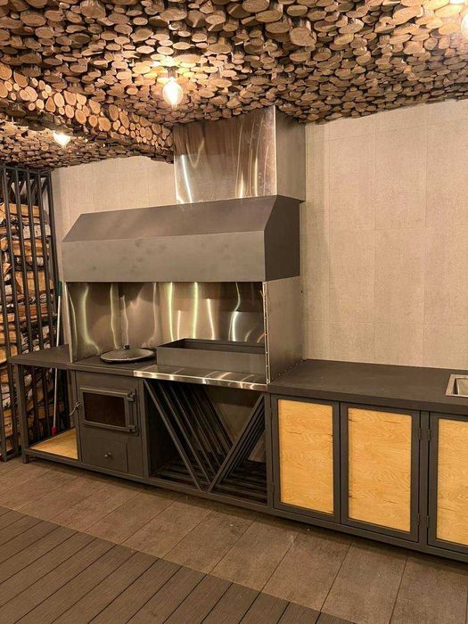 Продам дом в  стиле хайтек в районе роддома