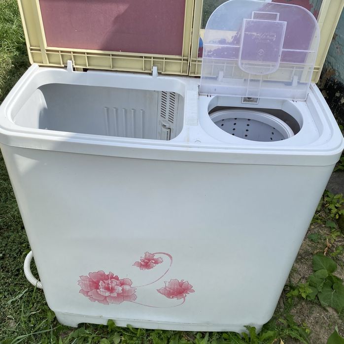 Продам стиральную машину полуавтомат в хорошем состоянии