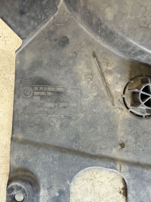 carenaj roata stanga bmw x5 g05 m pachet si normal