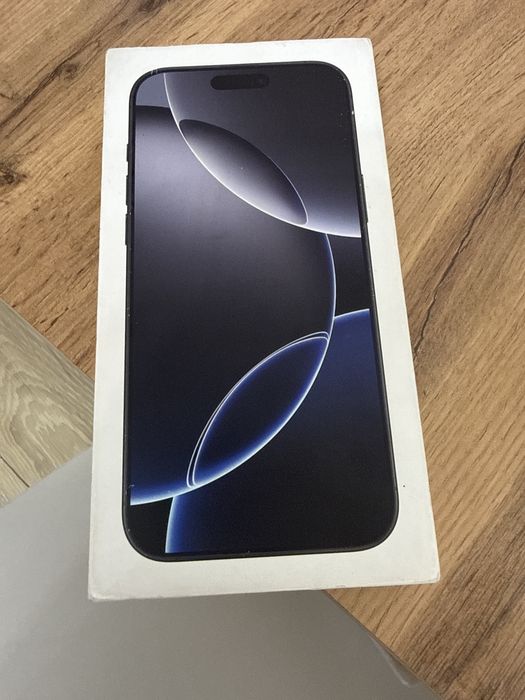 Продааю айфон 16 про макс