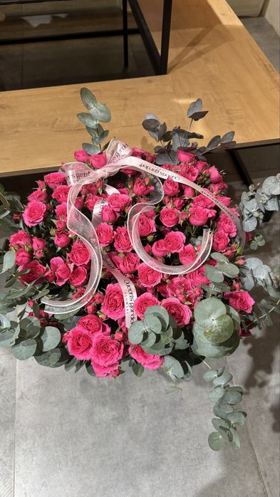 Букет цветов продается