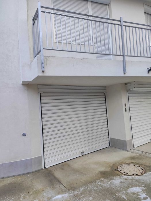 Дава се под наем Гараж / Паркомясто в София, Овча купел 1 - 15 кв.м за 112.2 € - Снимка #1