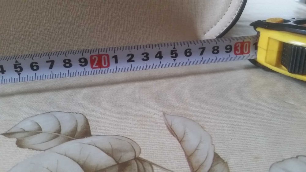 Сумка молочного цвета