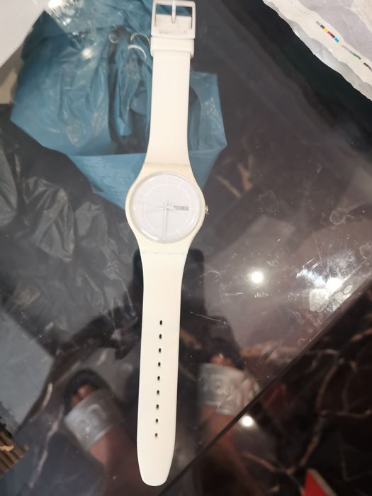 Часовник QQ.. SWATCH