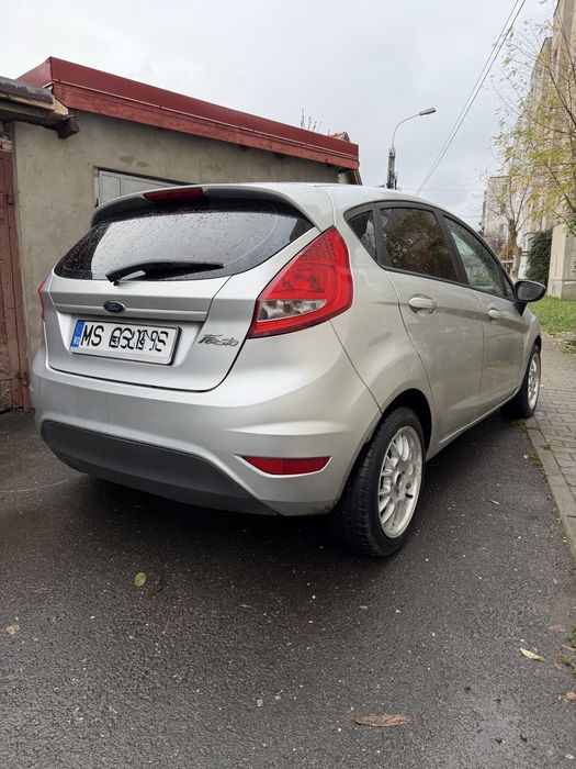 Ford Fiesta 2009, benzina