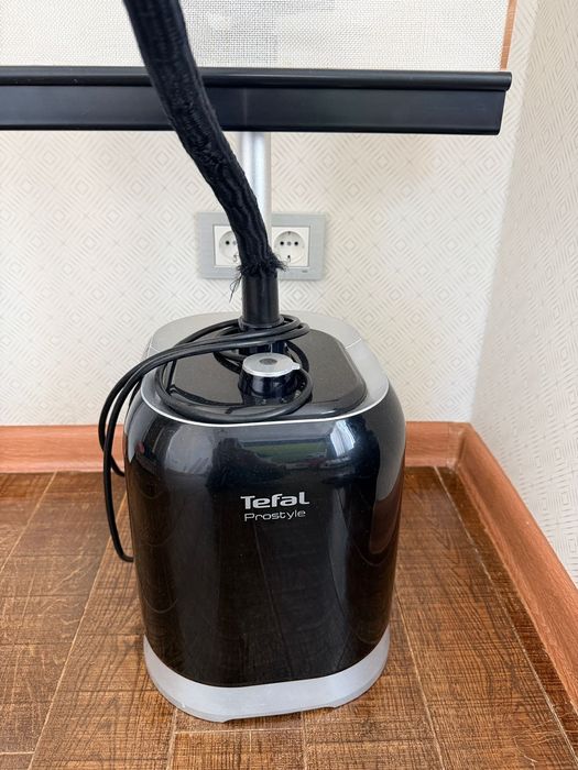 Продам отпариватель Tefal
