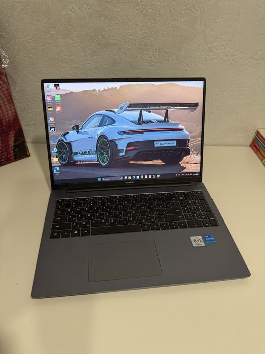 Продаётся ноутбук Huawei D 16 (Intel Core i5)
