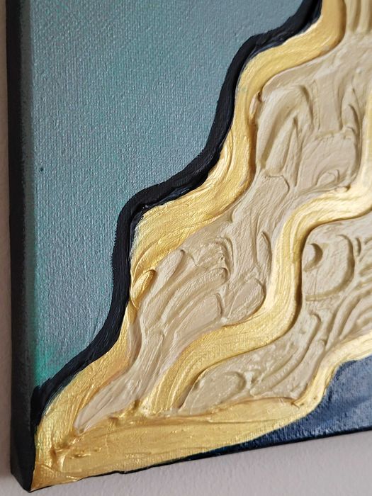 Pictura acrilica cu textura in relief, intitulata " Aureus crescens", cu dimensiunile de 40 x 40 cm,  in stare noua