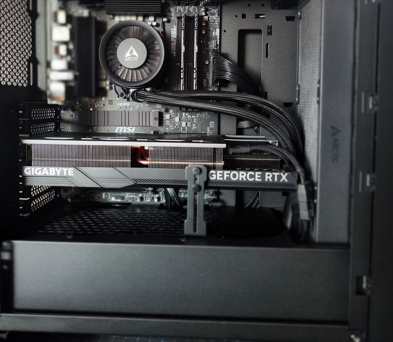 Suport reglabil GPU