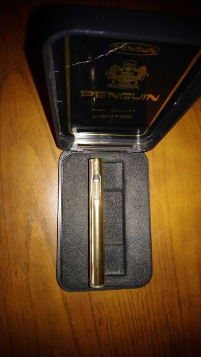 Стара оригинална запалка "penguin".