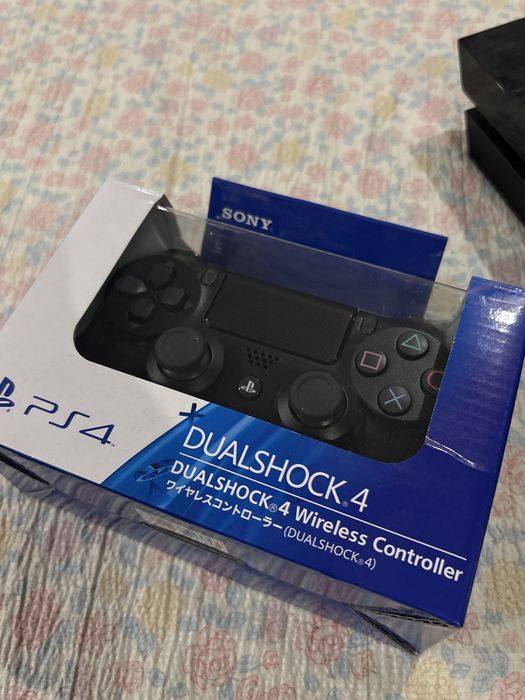 PS 4 Fat 500 гб + 3 игры + 3 джойстика