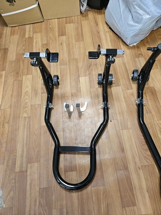 Метални Стойки За Мотор