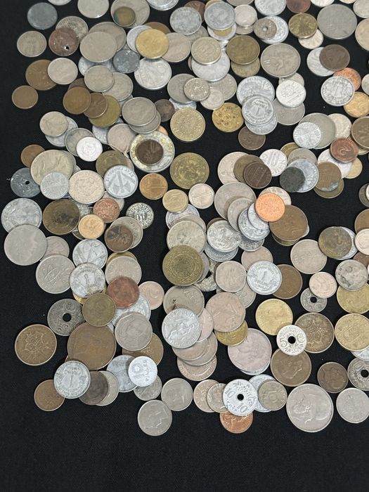 Super Pret! Lot Imens Monede de Colecție – Peste 450 Bucăți (Țări Diferite)