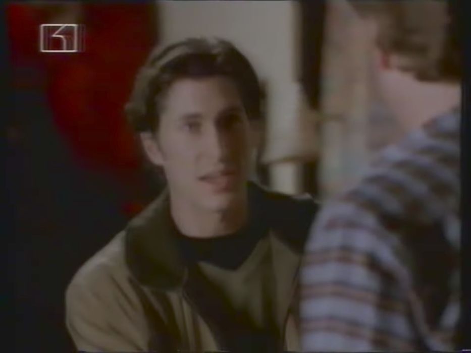 Видеокасети с филми, музика, предавания и други