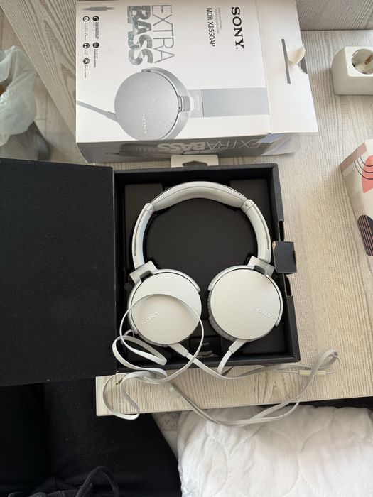 Слушалки SONY MDR-XB550AP