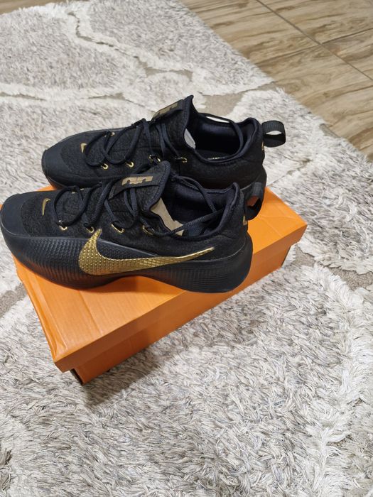 Кроссовки NIKE оригинал