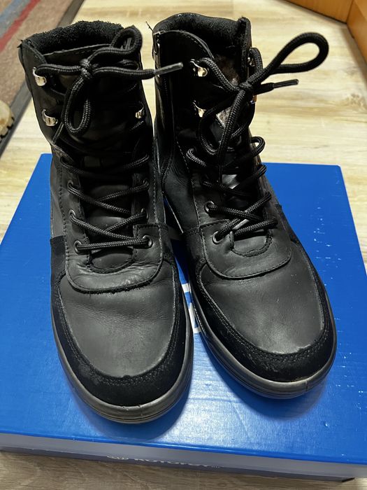 Зимние ботинки для парня