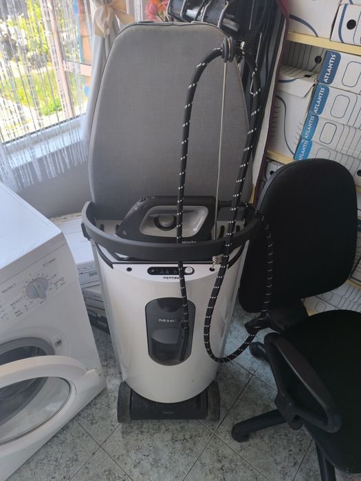 Гладачна маса с парогенератор Miele B 1847
