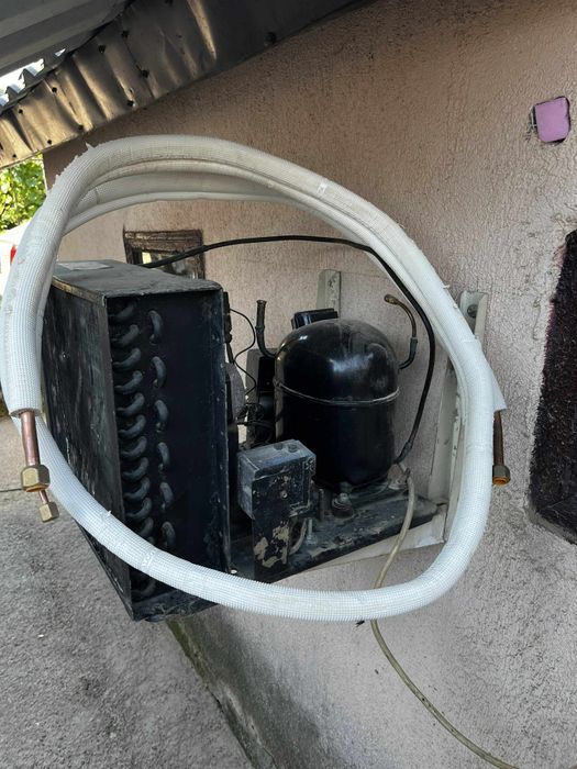 Vând agregat frigorific demontat de pe o cameră frigorifică!