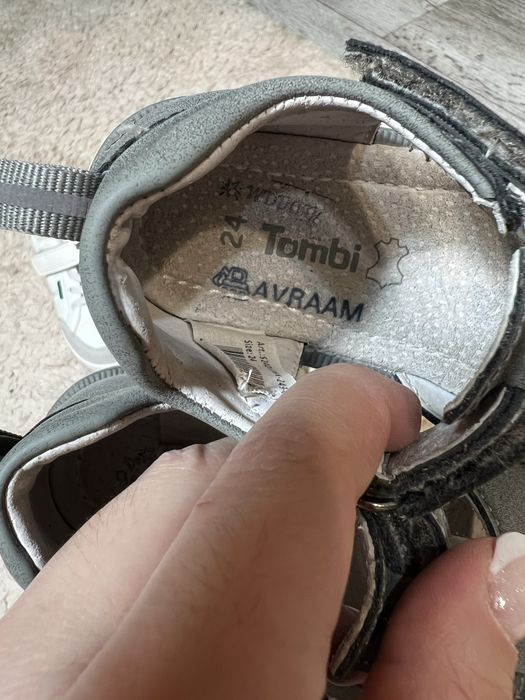 Детская обувь тапочки и сандали