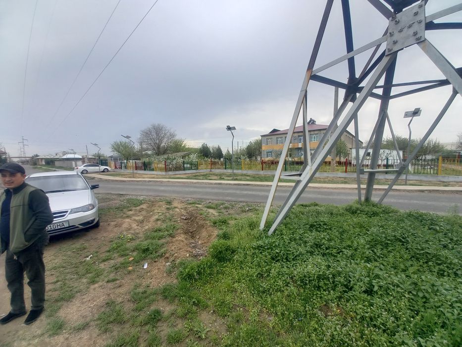 Учаска сотилади 16 бохча рупарасида Tаселмашда