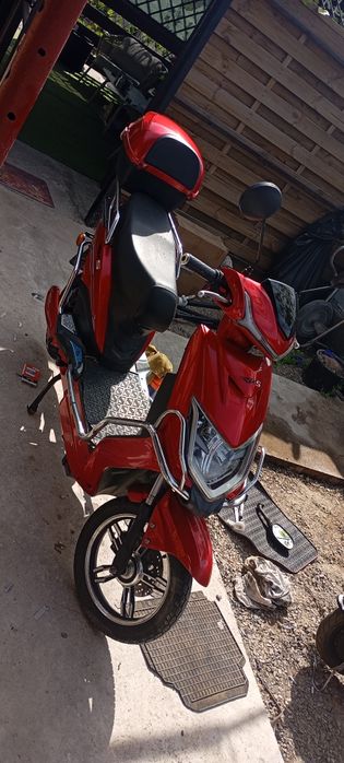 Scuter electric fara permis