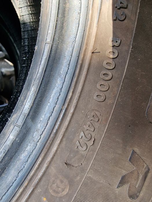 Anvelope 235/65R16C marca Vredestein, M +S, DOT 2022