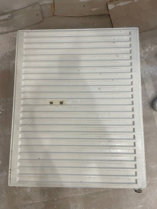 Панелни радиатори - 5 броя различни размери.