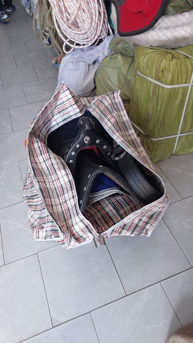 Продам седло новое