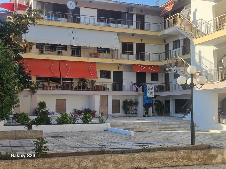 Двустаен апартамент първа линия - Аспровалта, Гърция