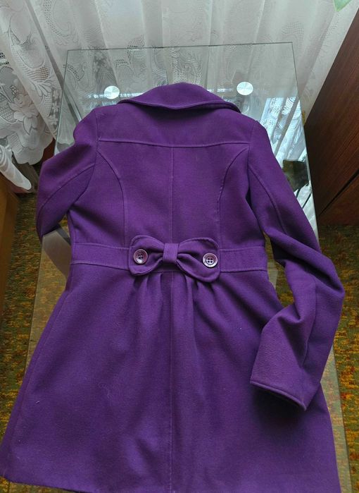 Дамско палто в лилав цвят