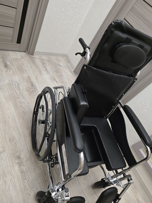 Продам коляску инвалидную