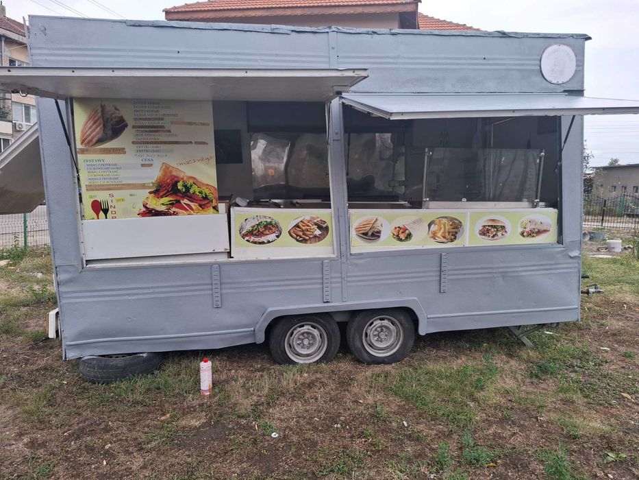 Каравана за бързо хранене