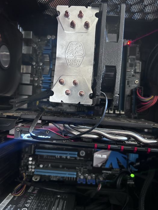Vând ASUS P7P55D PRO + i7-860 + 16 GB RAM se vand si separat
