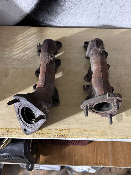 Коллектор выпускной 5vz-fe