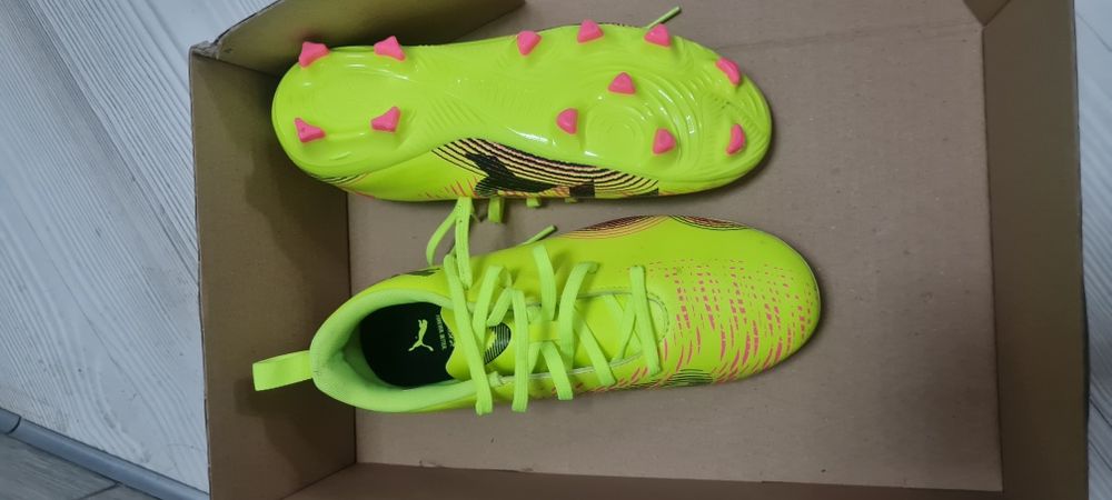 Adidasi NOI ghete fotbal crampoane iarba Puma 37