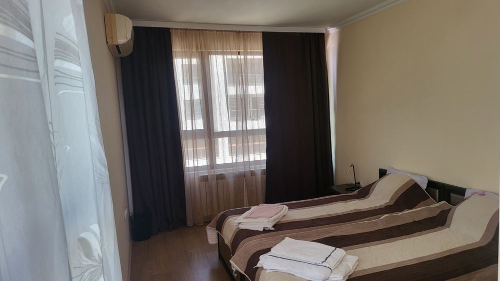 Дава се под наем Тристаен апартамент в Варна, Чаталджа - 160 кв.м за 1246.44 € - Снимка #7