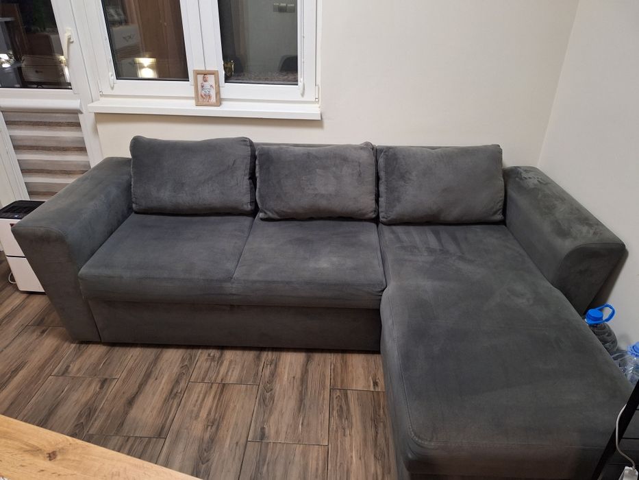 Разтегателен диван