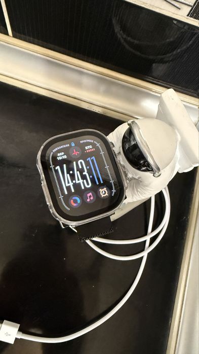 Срочно Продаю Apple Watch Ultra 2 (Black Titanium, 49 мм, GPS +