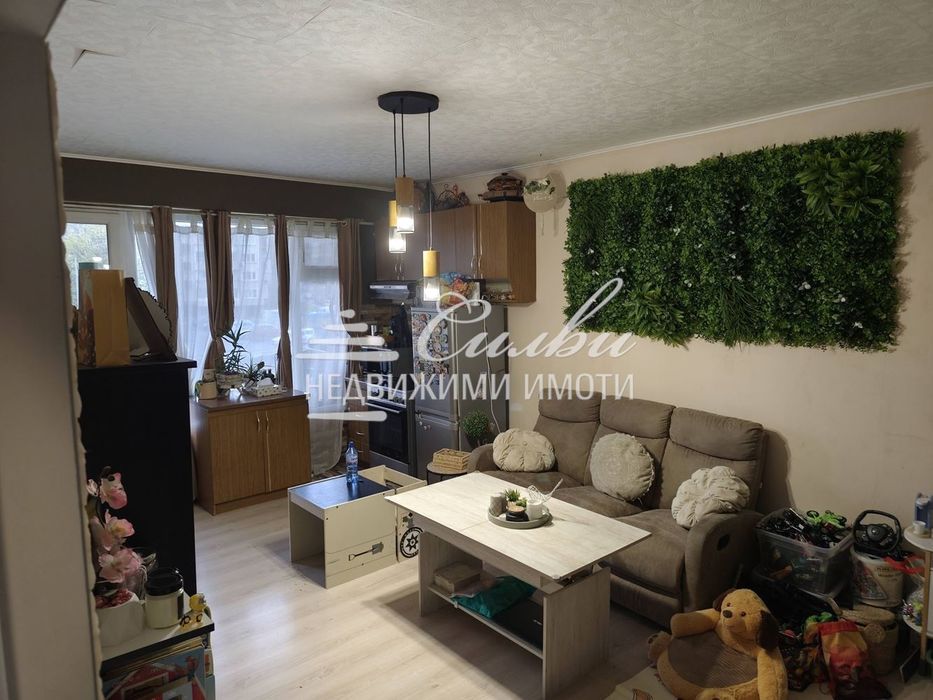 Продава се Двустаен апартамент в Шумен, 5-ти полк - 68 кв.м за 810 €/кв.м - Снимка #3