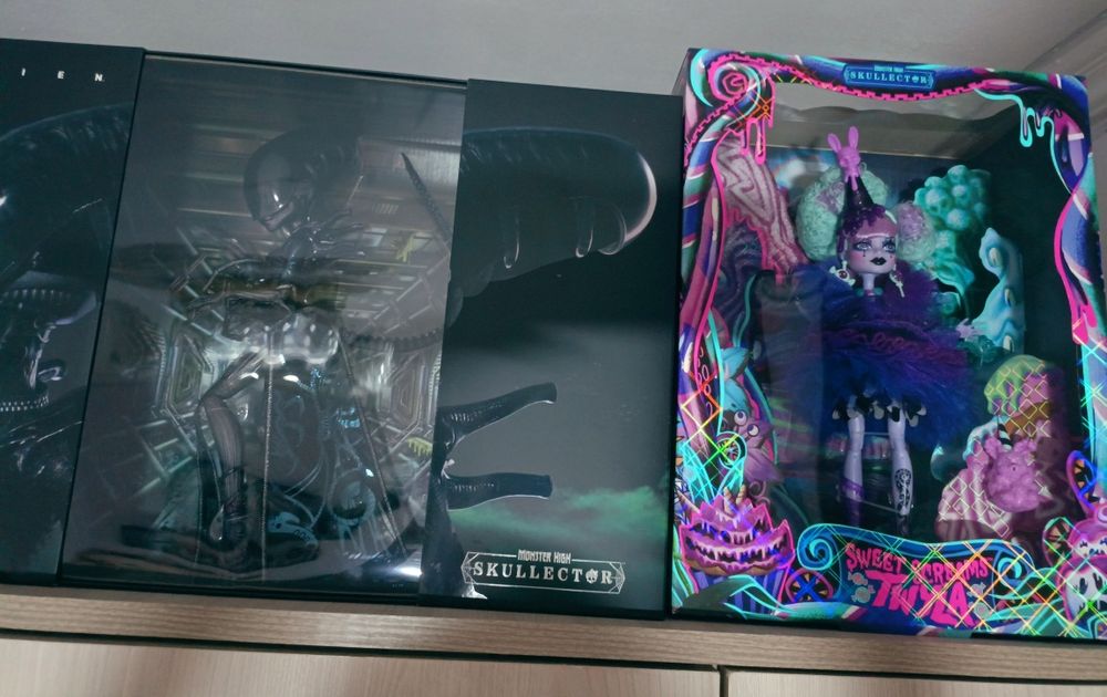 ОБМЕНЯЮ кукол монстер хай