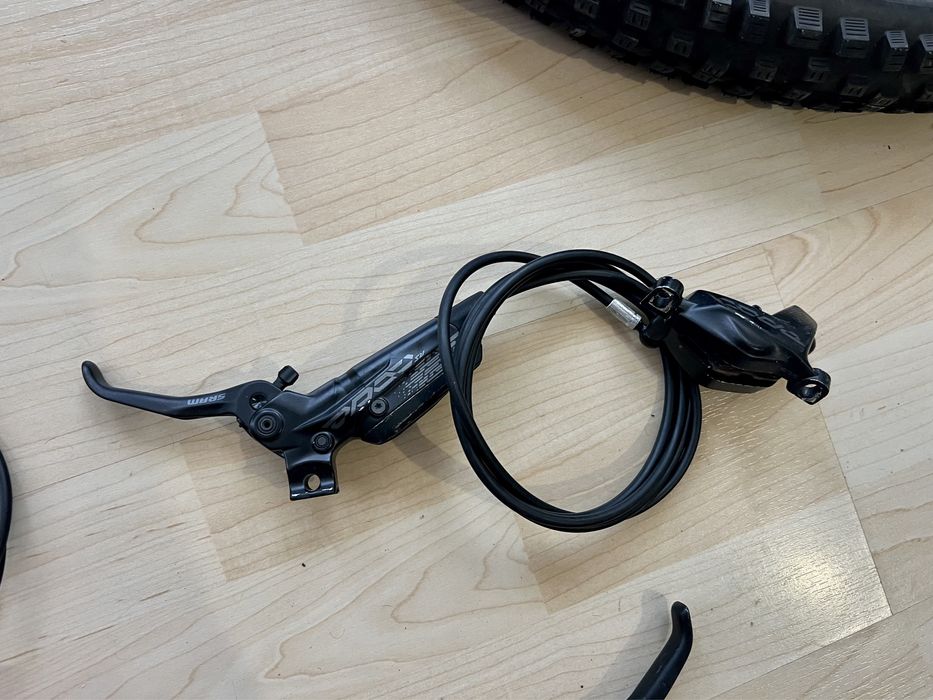 Висок клас 4 бутални хидравлични спирачки Sram RSC/RS/Guide