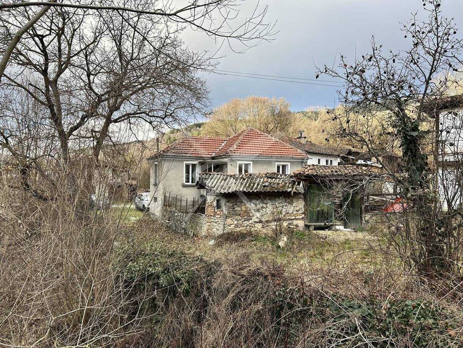 Къща в с.Свежен! 96786