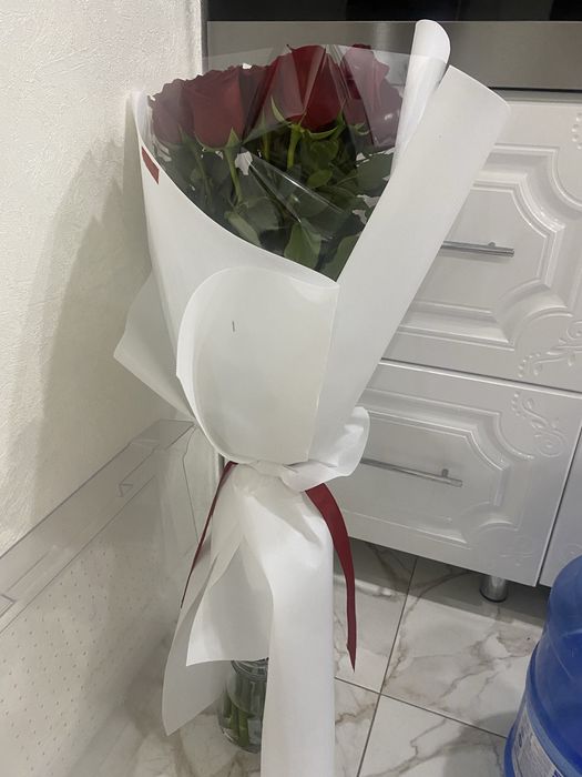 Продается метровые розы