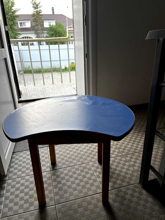 столы детские и стулья