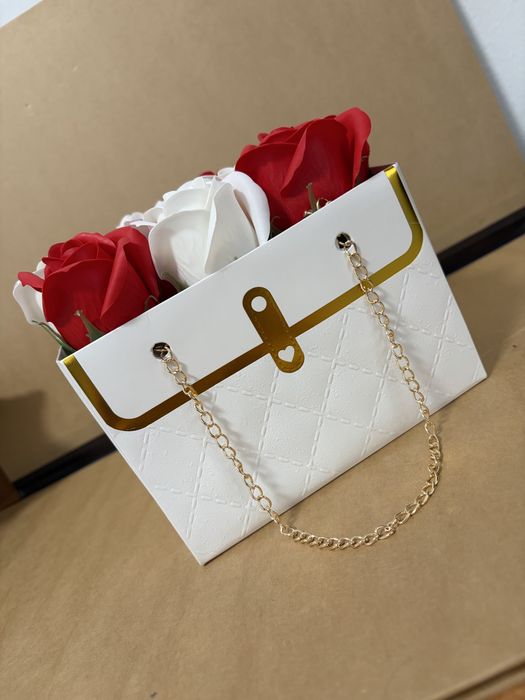 Gentuta cu trandafiri de sapun