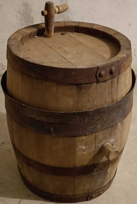 занаятчийско старинно малко буре