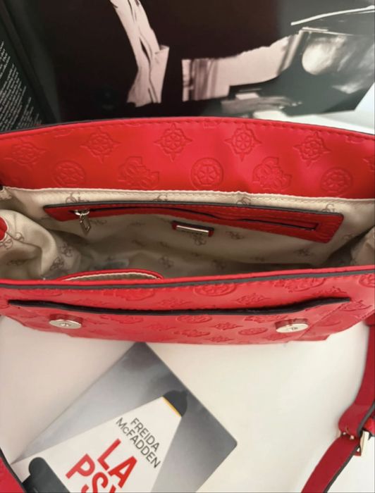 Geantă ediție limitată GUESS Dayane (SG) Roșie + Saculeț original de protecție